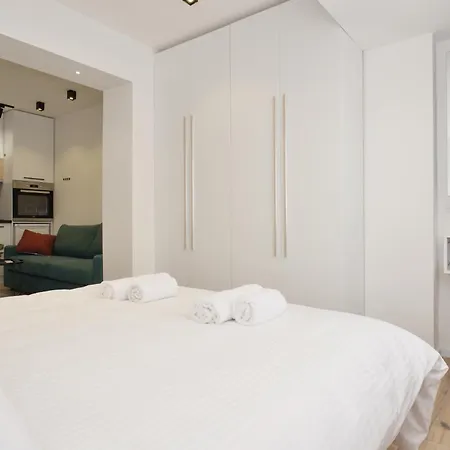 Premium Apartment *